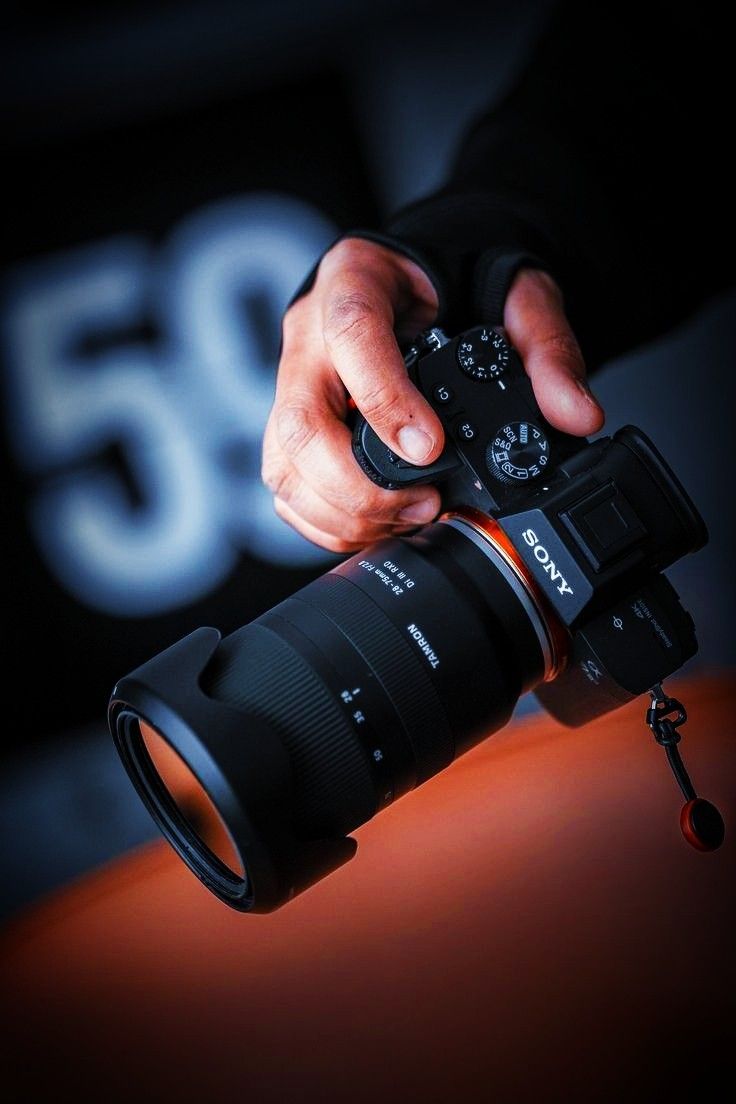 Cameras & Photography